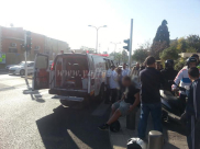  بالصور: إصابة طفيفة لراكب دراجة نارية بحادث طرق وسط مدينة يافا 